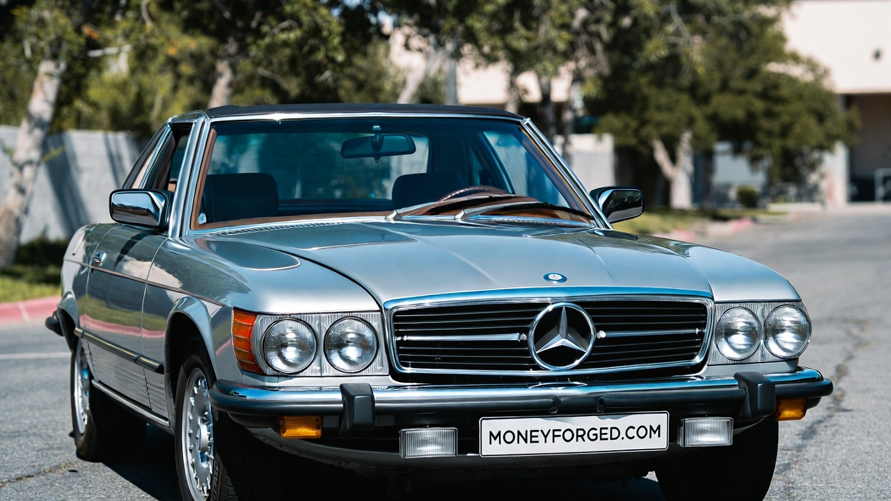 1971-1989 Mercedes-Benz SL (R107) - timeless convertible elegance